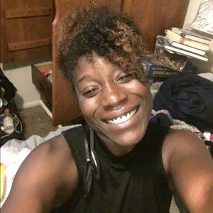 Meet your Posher, Nikki